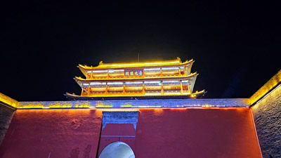 拱辰门